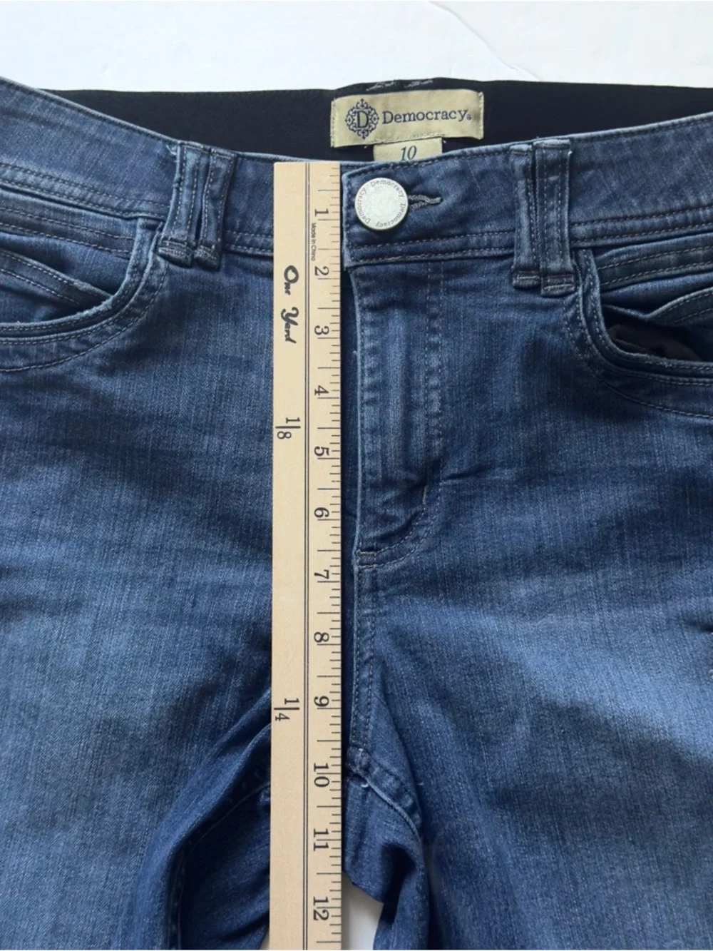 Democracy Ab Technology Skinny Jeans 10 Distressed Mid Rise Medium Wash Stretch